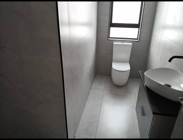 3 BEDROOM FREEHOLD FOR SALE IN CASHAN
